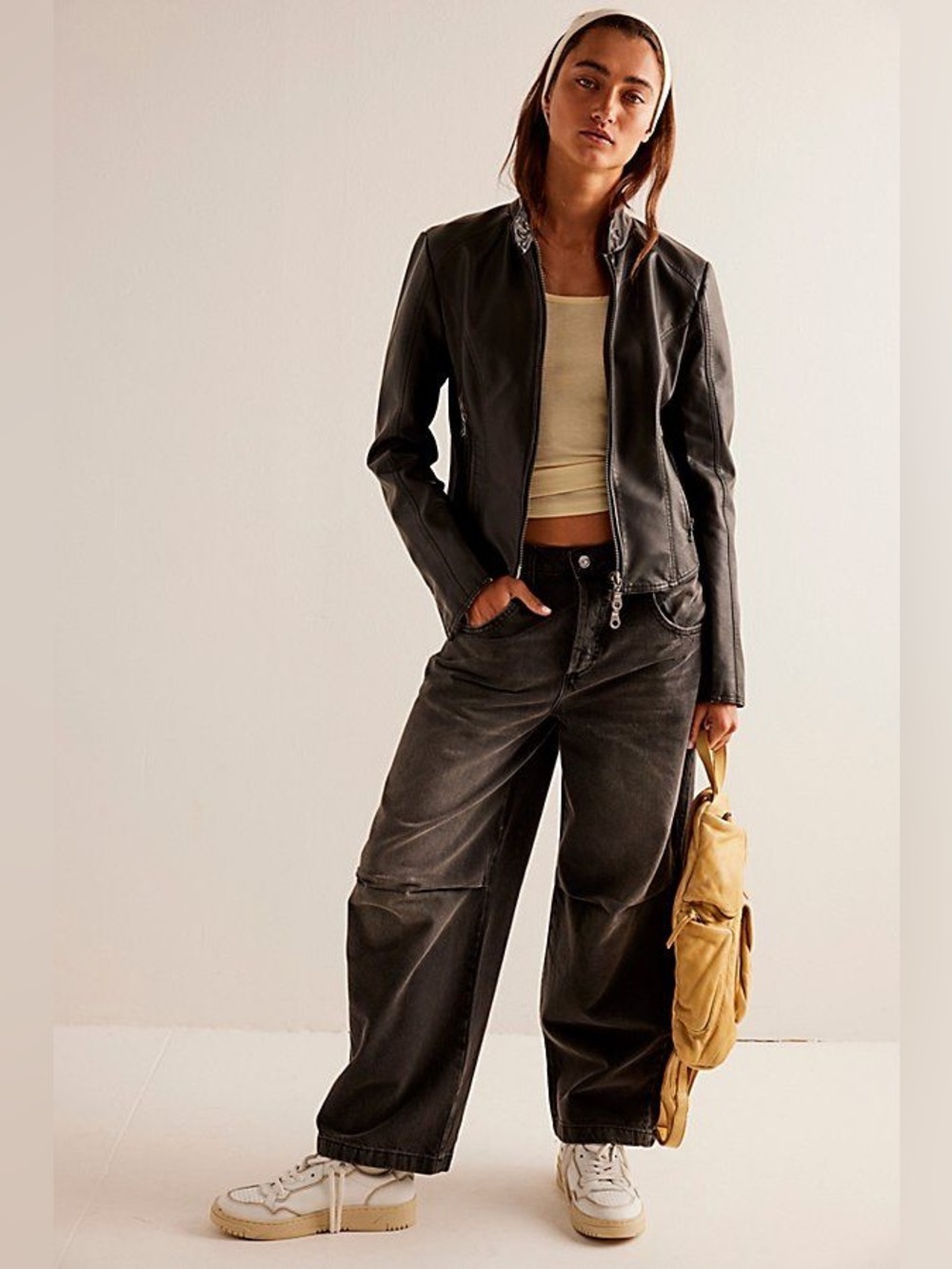 We the free TWIN FLAME
MID RISE CROPPED
WIDE LEG